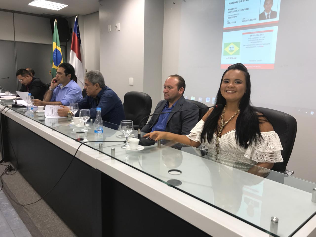 Vereadora parintinense é eleita presidente da UVEAM Mulher