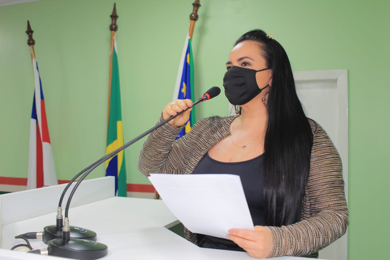 Vereadora Vanessa defende instalação de maternidade em Parintins