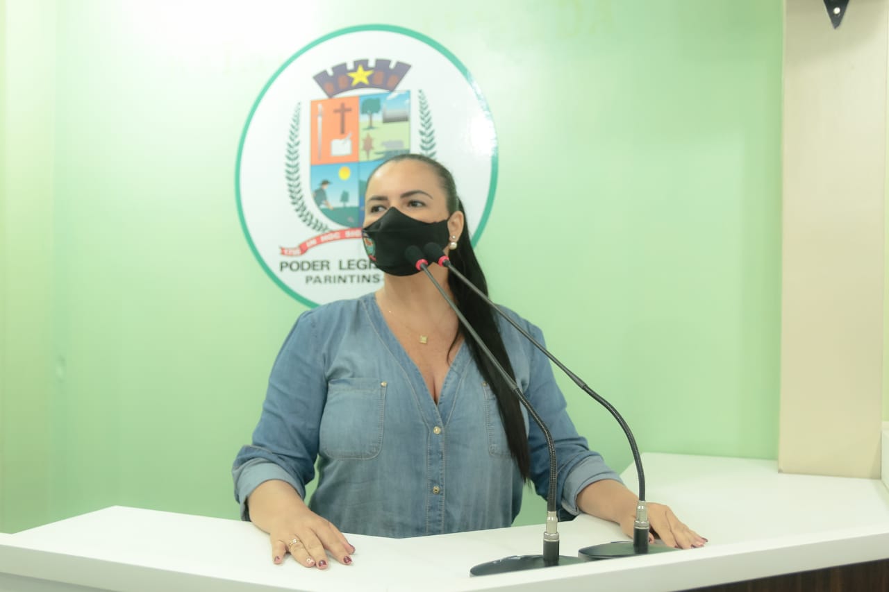 Vereadora Vanessa apresenta Moção de Pesar aos amigos e familiares do comunicador Aderaldo Reis