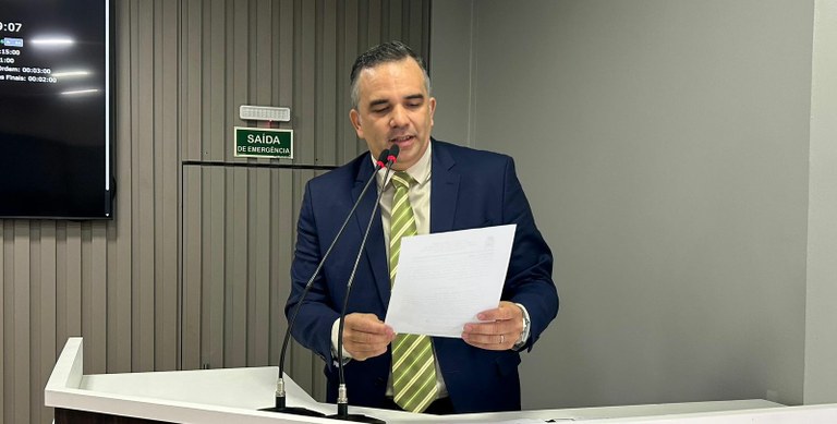 Marcus Cursino propõe mínimo de 2 mil vagas em concurso público