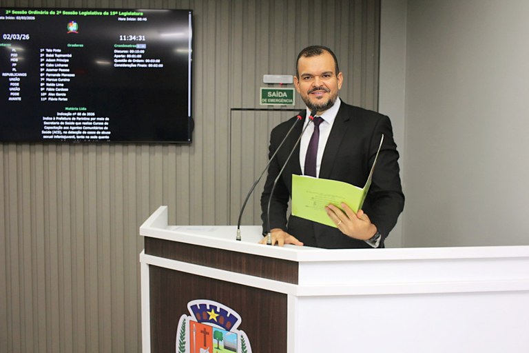 Vereador Azamor Pessoa apresenta projeto de lei que prioriza a saúde mental e valoriza servidores municipais em Parintins