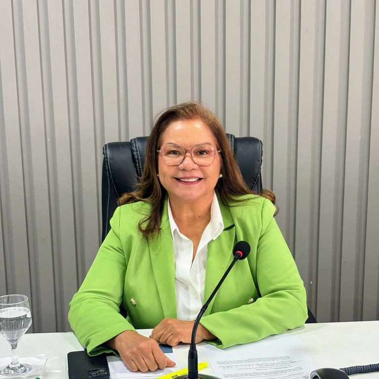 Vereadora Márcia Baranda propõe programa para garantir acesso a medicamentos de alto custo para doenças reumáticas em Parintins