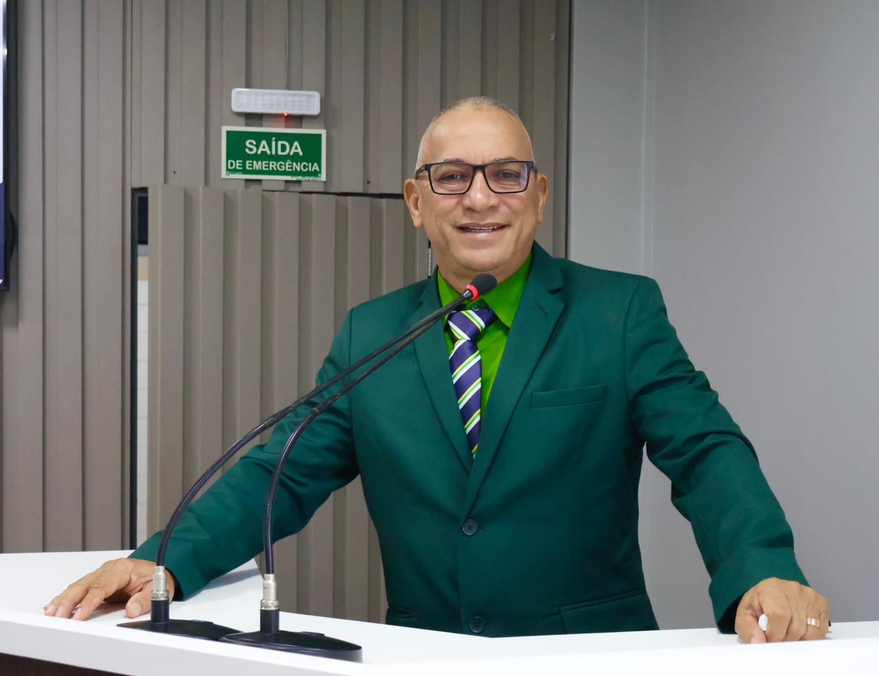 Vereador Fernando Menezes propõe implantação de acesso à internet na Escola São Pedro do Marajó, na região do Uaicurapá